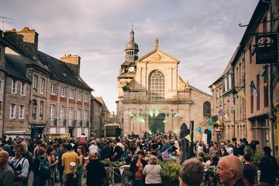 Les Remparts Font Du Bruit